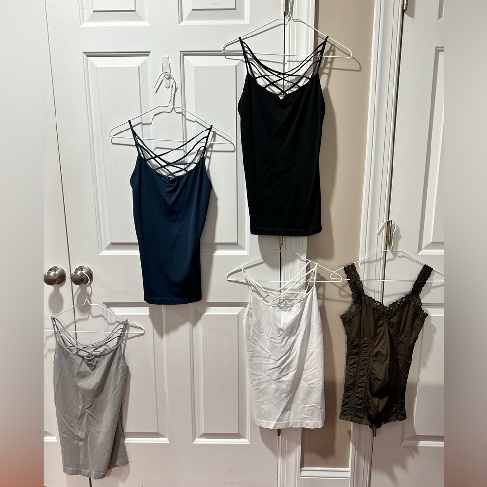 Nikibiki tanks camisoles. Sold as a set. 4 Nikibiki,1 M  Rena.